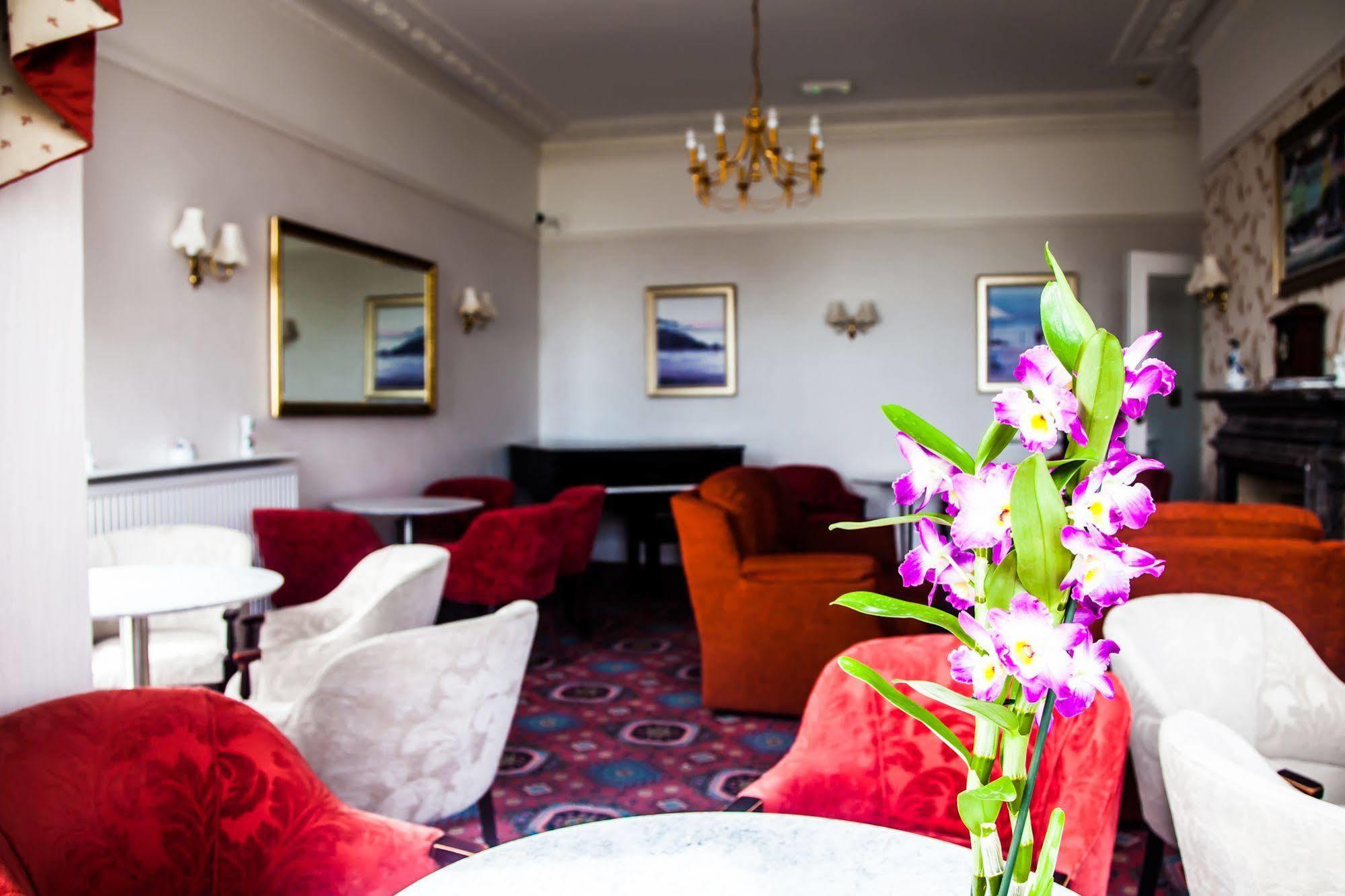 Hotel Riviera By The Sea บอร์นมัธ ภายนอก รูปภาพ